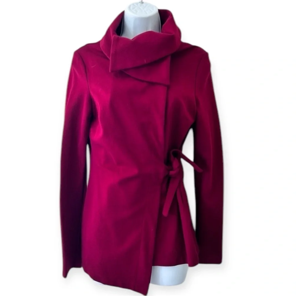 JOSEPH RIBKOFF Large Collar Wrap Jacket Cranberry  Size Womens 4